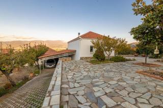 The courtyard house - Dhimínion - 7