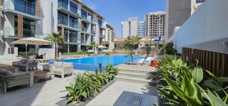 Luxury Stay JVC Modern 1BHK Pool & Gym Access - 6