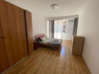 Spacious and modern 2 bedroom next to Vake Park - Tbilisi - 8