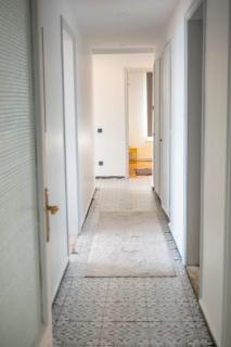 5-Bedroom Apartment with Sea View - Istanbul - 8