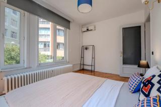 5-Bedroom Apartment with Sea View - Istanbul - 7
