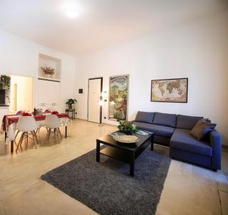 New Lake View apartment in Historic Palace - 6