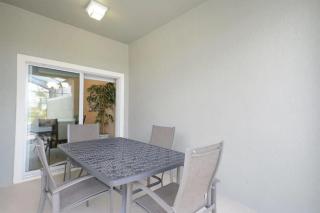 Casa de 4 Quartos com Piscina Privativa - 4