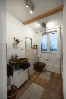 Hinterhaus - - 8