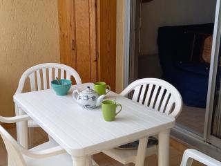 2 pièces 30m² en front de mer avec parking privé - FR-1-472-110 - Sète - 8