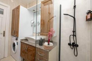 Bosphorus View with 3 Bedrooms - Istanbul - 3