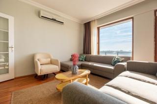 Bosphorus View with 3 Bedrooms - Istanbul - 2