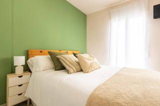 Casa 3 plantas con patio y Solárium privados - 1