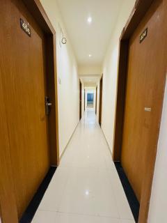 Hotel Cliff Garden - Mumbai - 9