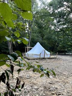 Lovely Bell Tent with Spacious Interior Great for Small Groups in Pennsylvania - - 9