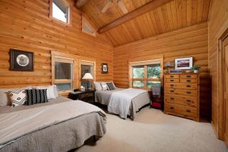 Intimate Off-Grid Cabin with Fire Pit and Mountain Views in Montana - Cameron - 5