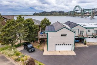 Amazing Beachfront Villa in Newport, Oregon - Newport - 2