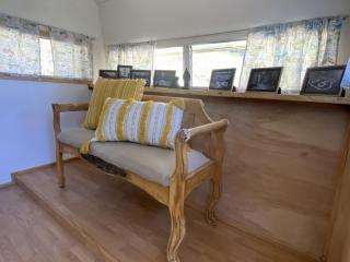 Wonderful Retro Trailer for Getaways near Yosemite - Oakhurst - 8