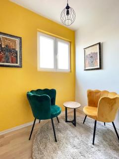 Central Location with parking by He-Ra Apartments Skopje - 4