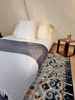 Beautiful California Glamping Tent Ideal for Nature Getaways - Grass Valley - 4