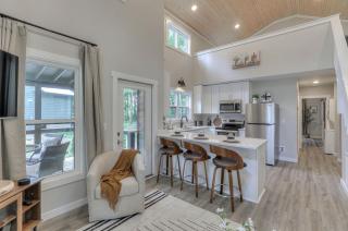 Cute Cottage Settled Between Trees in Monteagle, Tennessee - Monteagle - 6