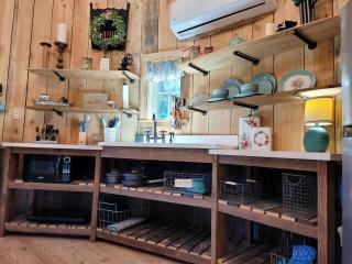 Luxury Converted Silo Glamping Site for Romantic Weekends Away in Danville, Georgia - 8