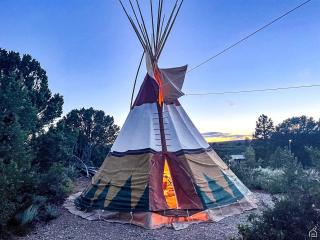 Secluded Pet Friendly Tipi with Barbecue in Monticello, Utah - Verdure - 6