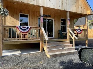 Cozy Secluded Cabin with Fire Pit and Barbecue in Greenville, Maine - Greenville - 9