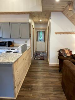 Cozy Secluded Cabin with Fire Pit and Barbecue in Greenville, Maine - Greenville - 2