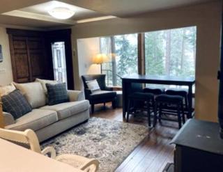 Charming Cabin Rental for Family or Group Glamping Retreats in Coeur d'Alene, Idaho - Coeur d'Alene - 7