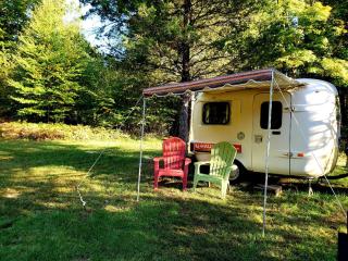 Unique Caravan for Vintage Glamping Experience in Pine Bush, New York - Pine Bush - 7