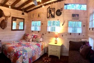 Tree House Glamping near Fall Creek Falls State Park and Chattanooga, Tennessee - Dunlap - 8