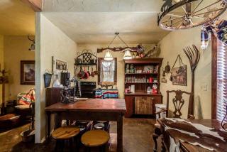 Gorgeous Texas Hill Country Vacation Rental Ideal for Family Weekend Getaways near San Antonio - Medina - 5