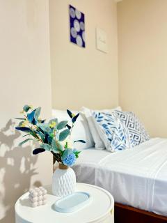 Cozi Urban Uptown Escape BGC - Manila - 6