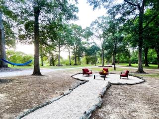 Picturesque Cozy Cottage with Fire Pit Space in Louisiana - Lafayette - 8