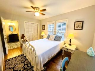 Picturesque Cozy Cottage with Fire Pit Space in Louisiana - Lafayette - 7