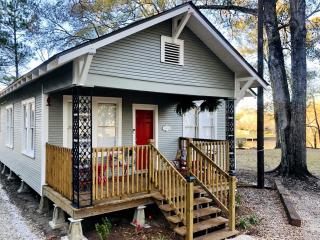 Quaint Cute Cottage Fully Equipped in Louisiana - 9