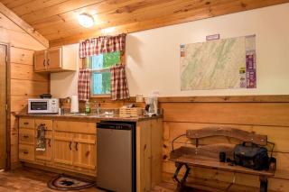 Charming Glamping Cabin, Explore WV! - - 5
