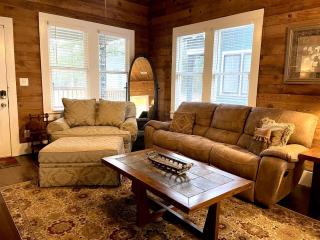 Renovated Waterfront Cottages Ideal for Families or Groups in Louisiana - 1