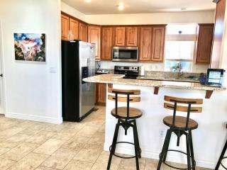 Rustic Cottage Rental in Lake Powell, Arizona, Perfect for a Weekend Getaway - 8
