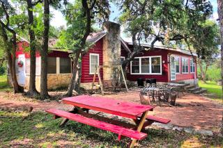 Peaceful Bandera Accommodation Perfect for Texas Hill Country Getaways - Bandera - 4