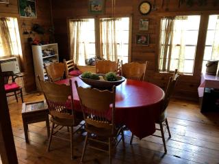 Peaceful Bandera Accommodation Perfect for Texas Hill Country Getaways - Bandera - 2