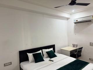 Henx Inn - Gurgaon - 7
