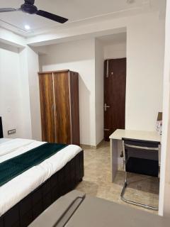 Henx Inn - Gurgaon - 4
