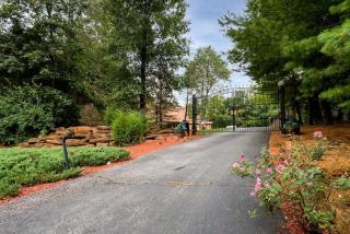 Luxurious Vacation Rental for Groups near Hoosier National Forest, Indiana - - 9