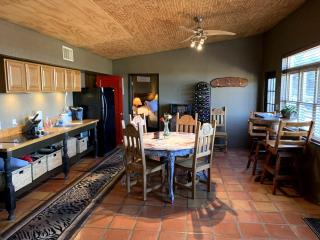 Mountainside Bandera Accommodation Perfect for a Great Vacation in Texas - Bandera - 4