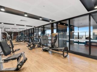 Urban Luxe Escape - Pool, Gym & Sauna - City Views - Adelaide - 6