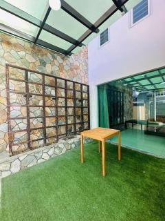 4 Storey Semi-D In Johor Bahru - Johor Bahru - 0