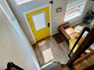 Romantic Getaways to the New Braunfels in this Fully-Equipped Tiny House in Texas - New Braunfels - 2