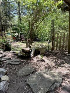 Romantic Botanical Bell Tent for a Fantastic Glamping Experience in Southbury, Connecticut - Southbury - 1