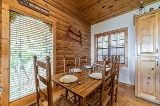 Lovely Wooden Cabin with Hot-tub and Barbecue in Cleveland, Georgia - Cleveland - 2