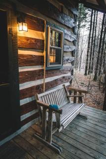 Romantic Cabin with Hot Tub Nestled in a Pine Forest of Hocking Hills, Ohio - Laurelville - 9