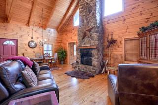 Wonderful Ohio Getaways in this Wonderful Cabin Rental with Hot Tub - Logan - 5
