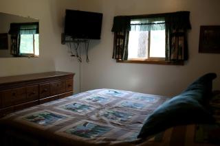 Rustic Family Cabin Rental with a Fire Pit near Wisconsin Dells - Tomah - 3