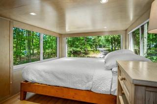 Glorious Lofted Container with Luxurious Indoor and Outdoor Spaces in Alabama - Mentone - 5